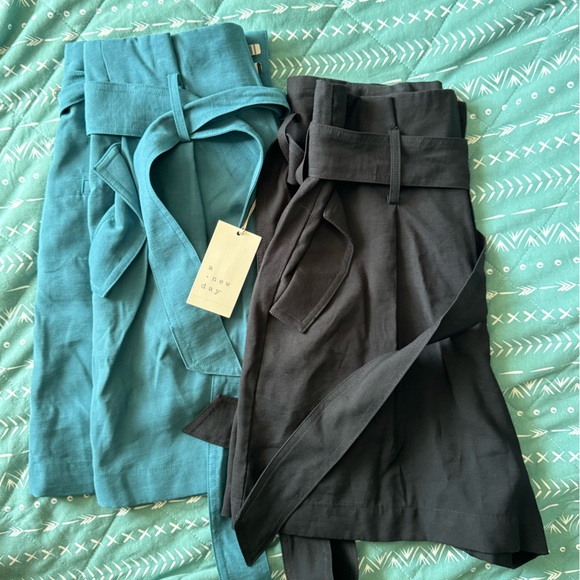 (2) A New Day Paperbag High Waist Shorts - Picture 1 of 4